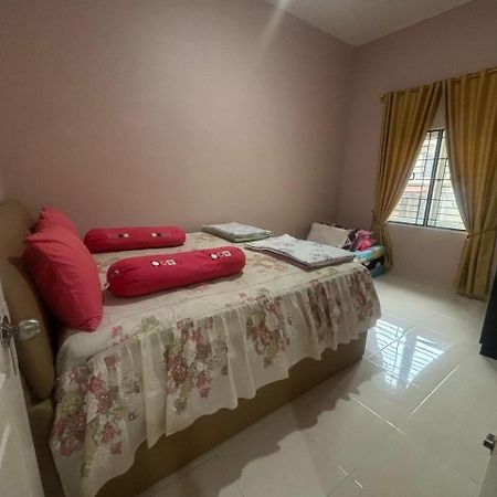 Villa Brastagi Resort Jalan Mimpin Tua Blok C No. 41 Berastagi Eksteriør billede